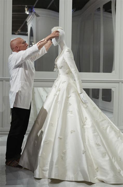 brautkleid dior style|Dior house wedding gowns.